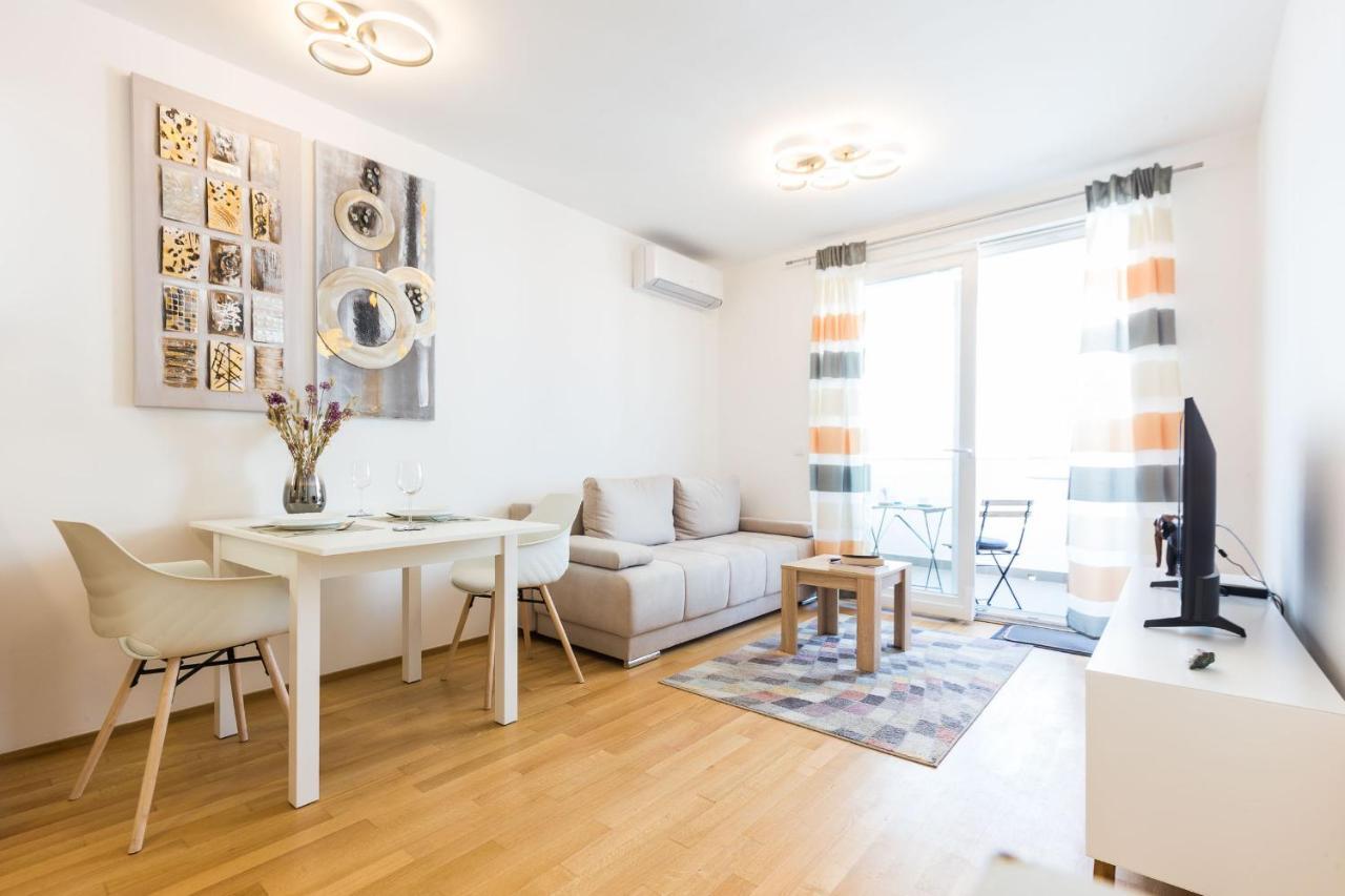 Tanja Modern Apartment With Balcony And Parking Garage ซาดาร์ ภายนอก รูปภาพ