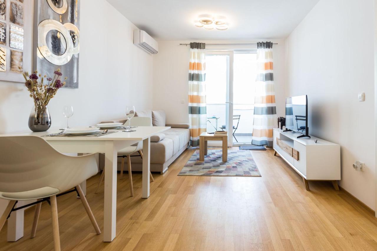 Tanja Modern Apartment With Balcony And Parking Garage ซาดาร์ ภายนอก รูปภาพ