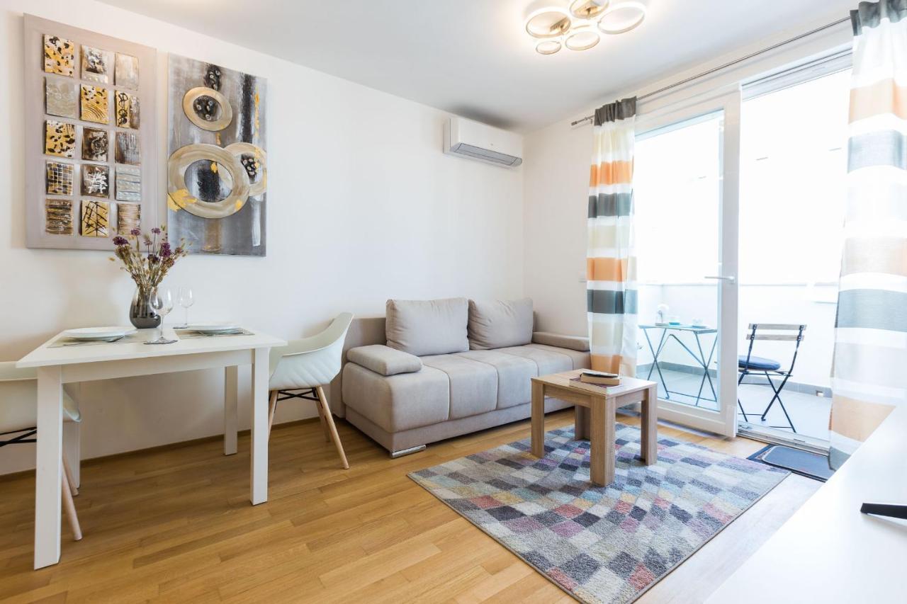 Tanja Modern Apartment With Balcony And Parking Garage ซาดาร์ ภายนอก รูปภาพ