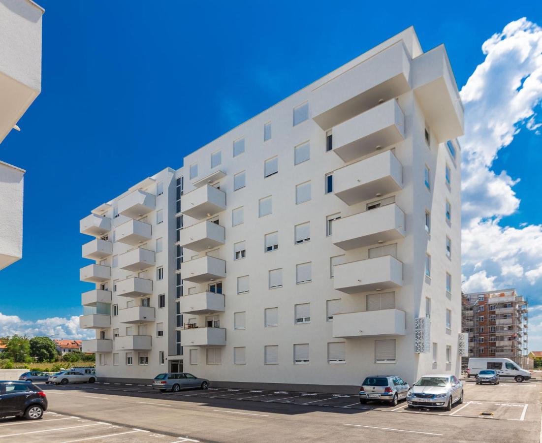 Tanja Modern Apartment With Balcony And Parking Garage ซาดาร์ ภายนอก รูปภาพ