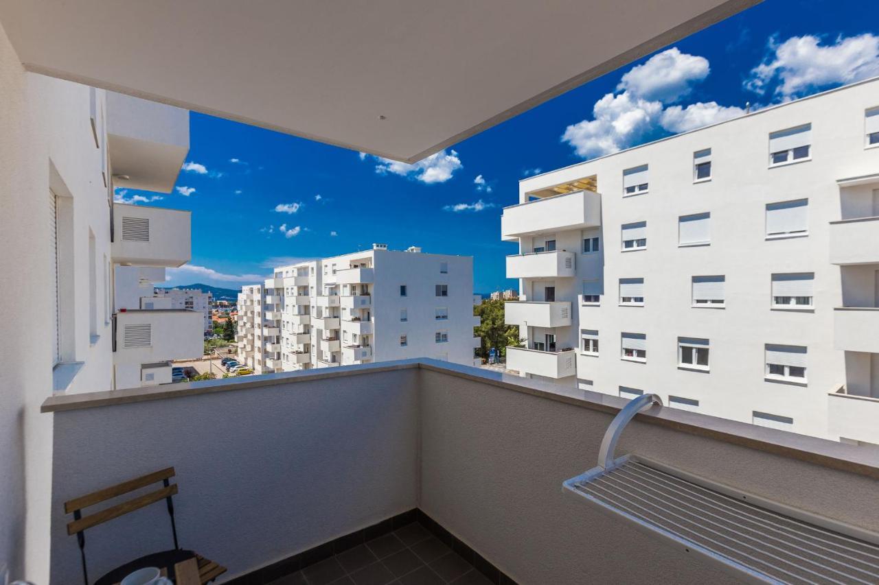 Tanja Modern Apartment With Balcony And Parking Garage ซาดาร์ ภายนอก รูปภาพ